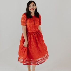 NWT CHI CHI LONDON RED LACE DRESS